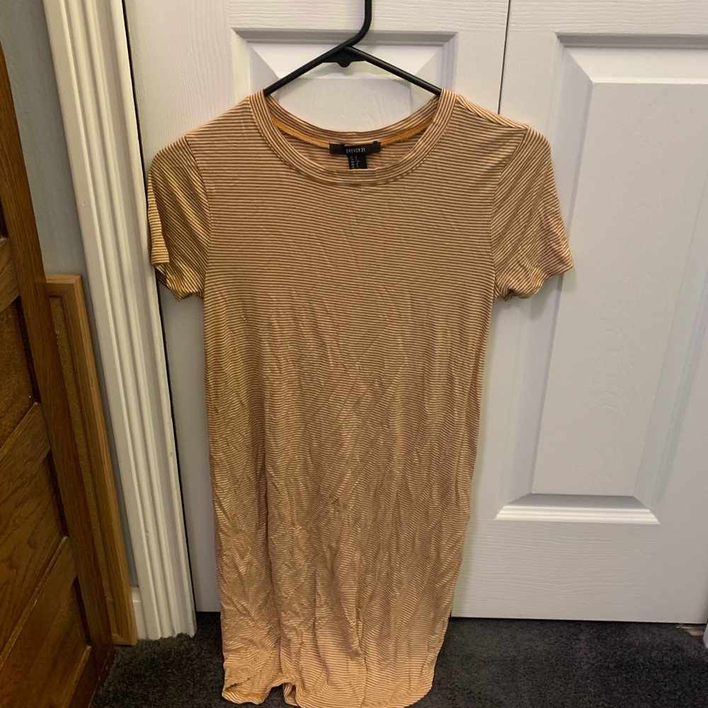 F21 t shirt dress